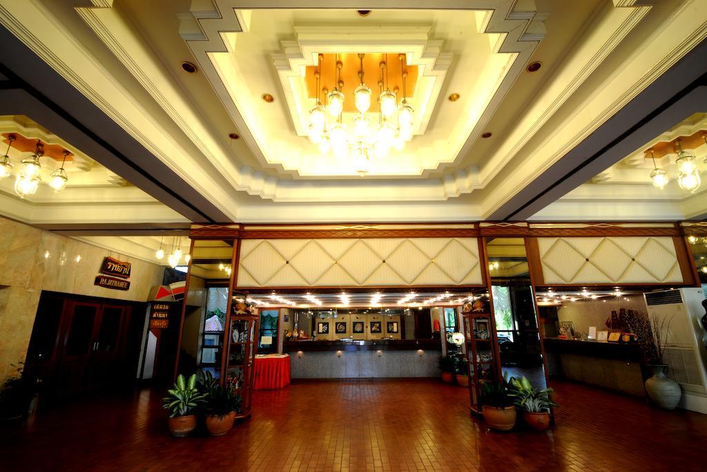 Nan Chao Hotel Phitszanulok Kültér fotó